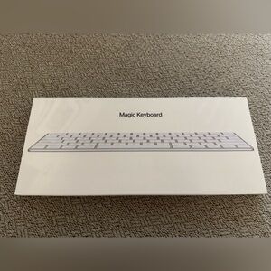 Apple Magic Keyboard - White